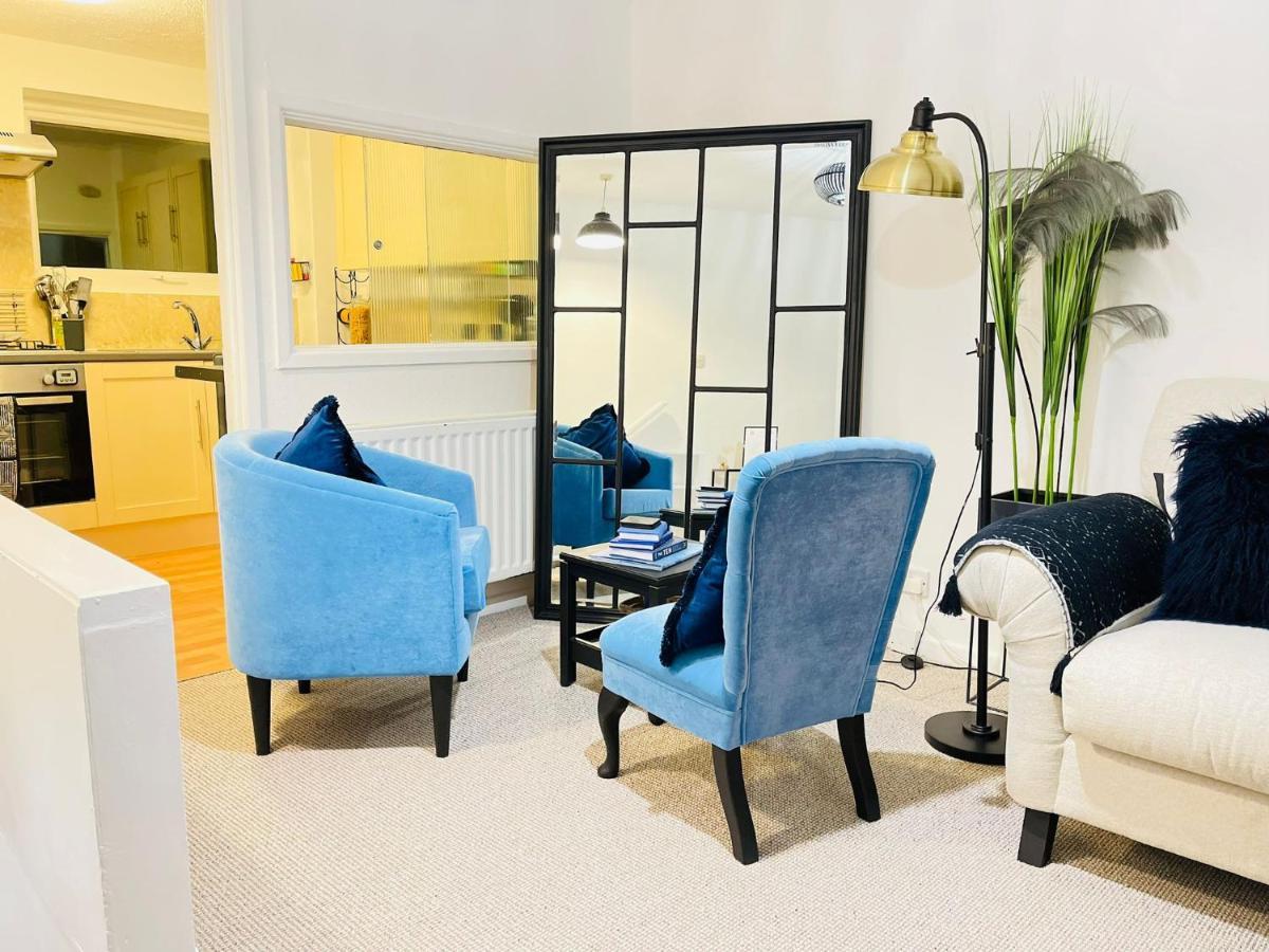 Lovely 1 Bed Home Near Hospital, With Parking & Garden Work Contractor Leisure, Sapphire CBG Eksteriør bilde